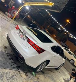 تويوتا أفالون